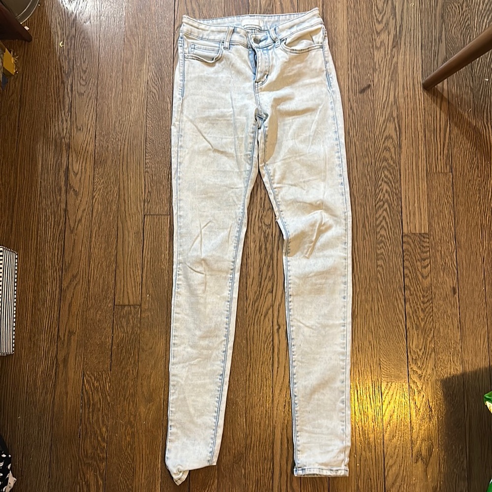 Uniqlo light skinny jeans
